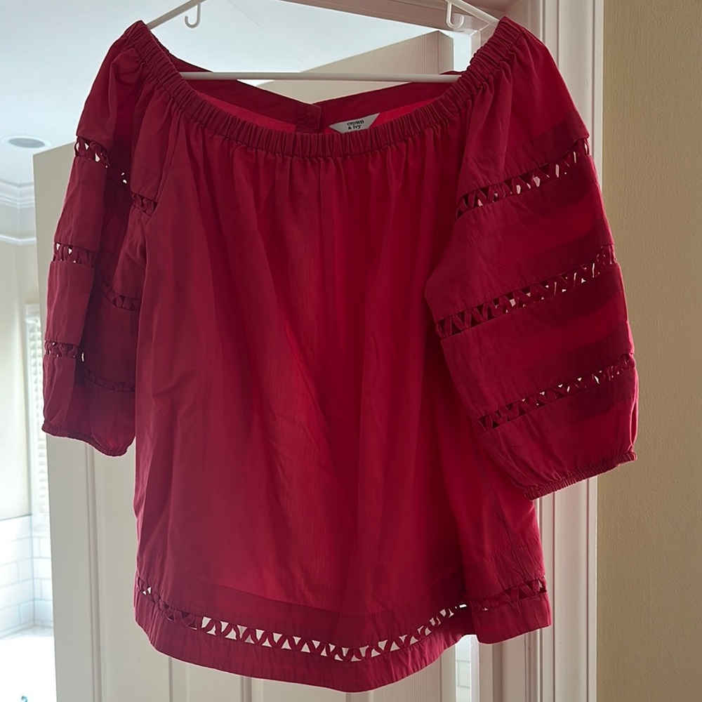 Crown & Ivy Red/Pink Puff Sleeve Ruffled Blouse